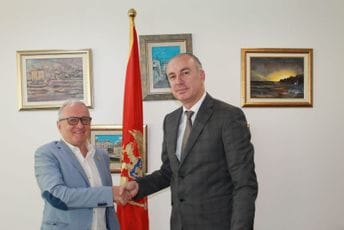 Zajedničkim projektima osnažiti romsku i egipćansku zajednicu Zajedničkim projektima osnažiti romsku i egipćansku zajednicu