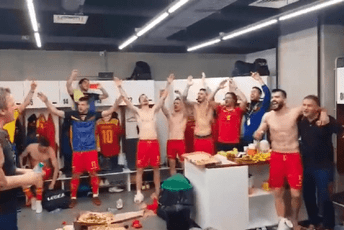 Slavlje u svlačionici nakon ubjedljive pobjede u Bukureštu (VIDEO) Slavlje u svlačionici nakon ubjedljive pobjede u Bukureštu (VIDEO)