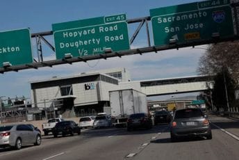 Evropska komisija pokreće nove postupke protiv Velike Britanije Evropska komisija pokreće nove postupke protiv Velike Britanije