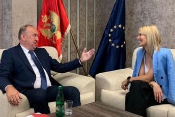 Anđela Bulatović ostvarila pravo na doživotnu mjesečnu naknadu Anđela Bulatović ostvarila pravo na doživotnu mjesečnu naknadu