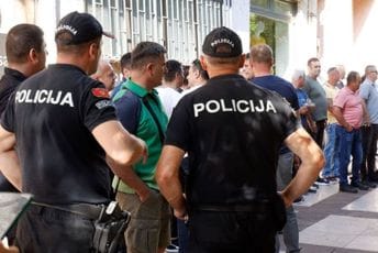 Policajci spremni na štrajk Policajci spremni na štrajk