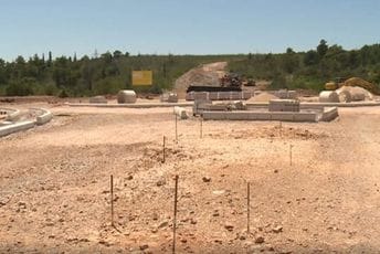 Završena revitalizacija plaže Plavi horizonti, prilaz i dalje problem Završena revitalizacija plaže Plavi horizonti, prilaz i dalje problem