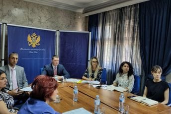 Adžić: Efikasnost imperativ MUP-a Adžić: Efikasnost imperativ MUP-a