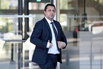 Ričard Ajvazjan traži politički azil u Crnoj Gori, a njegova supruga da bude odmah izručena Ričard Ajvazjan traži politički azil u Crnoj Gori, a njegova supruga da bude odmah izručena