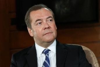 Medvedev: Trampovi potezi predstavljaju čin rata protiv Rusije