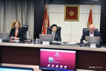 Kuđ ta sreća da se nismo ni sastavljali Kuđ ta sreća da se nismo ni sastavljali