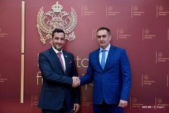 Damjanović i Santander: Vlada nastaviti dodjelu dodataka za djecu i isplatu do punoljetstva Damjanović i Santander: Vlada nastaviti dodjelu dodataka za djecu i isplatu do punoljetstva