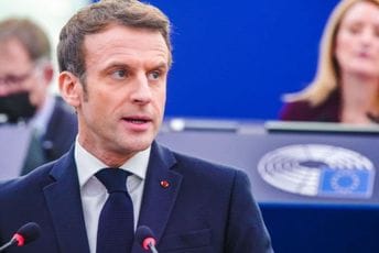 Makron: Ako se Srbija i Kosovo ne budu ponašali odgovorno, slijede mjere