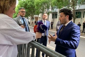 Radnici Željezare primaće plate do 1. septembra; Abazović: Postoji interesovanje nekoliko uspješnih kompanija Radnici Željezare primaće plate do 1. septembra; Abazović: Postoji interesovanje nekoliko uspješnih kompanija