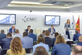 Drakić: Na izazove odgovoriti sinergijskim djelovanjem Drakić: Na izazove odgovoriti sinergijskim djelovanjem