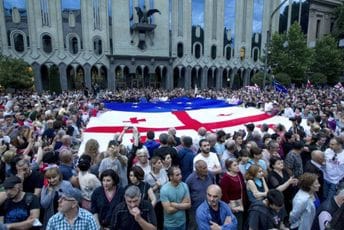 U Tbilisiju traže ostavke: Razočarani jer Gruzija nije dobila status kandidata za članstvo u EU U Tbilisiju traže ostavke: Razočarani jer Gruzija nije dobila status kandidata za članstvo u EU