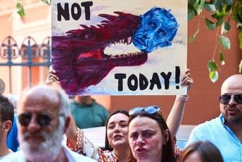 Kum je slobodan Kum je slobodan