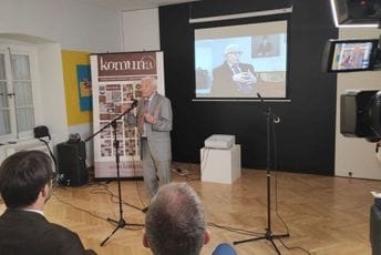 Cerović: Primitivci žele da progutaju Crnu Goru Cerović: Primitivci žele da progutaju Crnu Goru