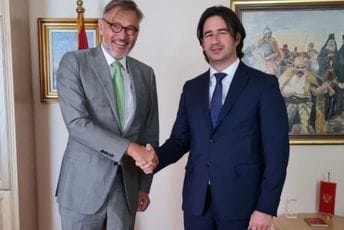 Veber Kovaču: Za ulazak CG u EU neophodno više uspjeha u pregovaračim poglavljima 23 i 24 Veber Kovaču: Za ulazak CG u EU neophodno više uspjeha u pregovaračim poglavljima 23 i 24