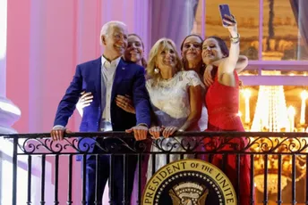 Rusija uvela sankcije za Bajdenovu suprugu i ćerku Rusija uvela sankcije za Bajdenovu suprugu i ćerku