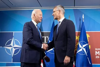 Amerika šalje dodatnu vojsku u Evropu, stižu eskadrile borbenih aviona F-35 Amerika šalje dodatnu vojsku u Evropu, stižu eskadrile borbenih aviona F-35