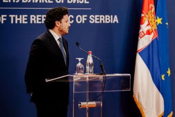 Ko koga zavlači i da li neko javnosti duguje odgovore? Ko koga zavlači i da li neko javnosti duguje odgovore?