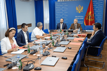 Nema saslušanja ministara u vezi stavova Vlade o ratu u Ukrajini Sa današnje sjednice