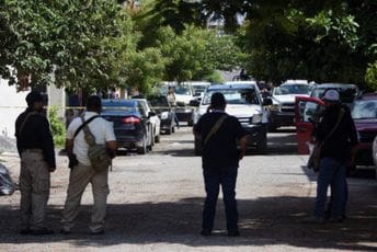 Opsadno stanje u Meksiku: Ubijen novinar, njegova ćerka teško ranjena Opsadno stanje u Meksiku: Ubijen novinar, njegova ćerka teško ranjena