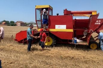 Glavni grad povećao iznos subvencije za podršku žetvi žitarica i berbi kukuruza Glavni grad povećao iznos subvencije za podršku žetvi žitarica i berbi kukuruza
