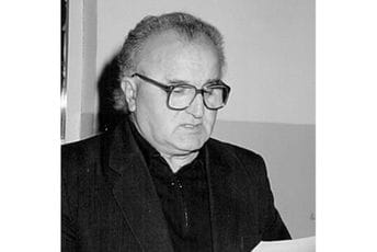 Preminuo crnogorski književnik Dušan Đurišić Preminuo crnogorski književnik Dušan Đurišić