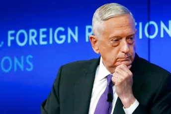 Bivši šef Pentagona: Putin ide na spavanje uplašen Bivši šef Pentagona: Putin ide na spavanje uplašen