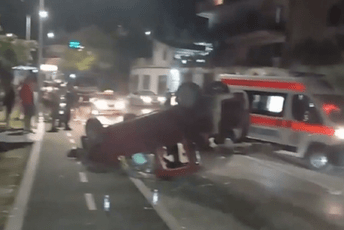 Saobraćajna nezgoda u mjestu Sutorina, jedna osoba povrijeđena Saobraćajna nezgoda u mjestu Sutorina, jedna osoba povrijeđena