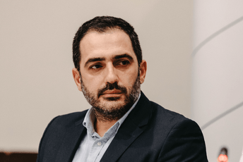 Đukanović: Do konačne verzije Nacrta Temeljnog ugovora SPC kroz konstruktivan dijalog Đukanović: Do konačne verzije Nacrta Temeljnog ugovora SPC kroz konstruktivan dijalog