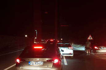 Više povrijeđenih u nezgodi na izlazu iz Podgorice Više povrijeđenih u nezgodi na izlazu iz Podgorice