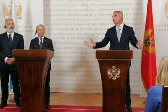 Đukanović: Istorija i budućnost tačke spajanja Crne Gore i San Marina Đukanović: Istorija i budućnost tačke spajanja Crne Gore i San Marina