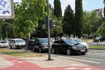 Podgorica: Lančani sudar na Bulevaru revolucije