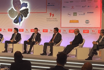 Abazović: EU da neutrališe uticaj Rusije na Zapadnom Balkanu Abazović: EU da neutrališe uticaj Rusije na Zapadnom Balkanu