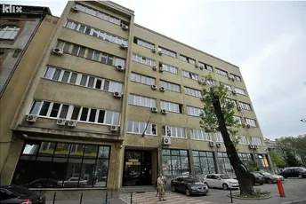 Evakuisana zgrada Vrhovnog suda Federacije BiH zbog dojave o postavljenoj eksplozivnoj napravi Evakuisana zgrada Vrhovnog suda Federacije BiH zbog dojave o postavljenoj eksplozivnoj napravi