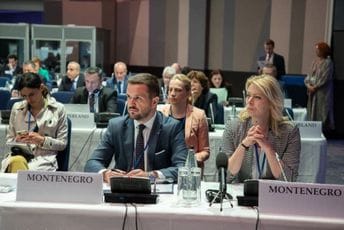 Đurović: Pandemija kovida podsjetila na ranjivost ljudskih prava, žene i ovog puta odigrale značajnu ulogu Đurović: Pandemija kovida podsjetila na ranjivost ljudskih prava, žene i ovog puta odigrale značajnu ulogu