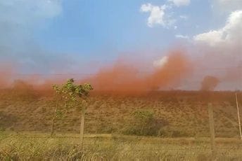 Crna ekološka tačka: I večeras letjela prašina sa bazena crvenog mulja Crna ekološka tačka: I večeras letjela prašina sa bazena crvenog mulja