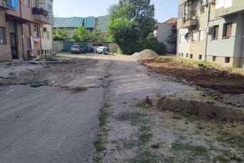 Cetinje: Počela izgradnja parkinga u naselju Luke Ivaniševića Cetinje: Počela izgradnja parkinga u naselju Luke Ivaniševića