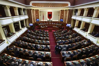 Skupština Albanije usvojila Rezoluciju o Srebrenici Skupština Albanije usvojila Rezoluciju o Srebrenici