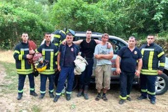 Spasilačka akcija na Cetinju: Turista iz Češke uspješno izvučen iz Obodske pećine Spasilačka akcija na Cetinju: Turista iz Češke uspješno izvučen iz Obodske pećine
