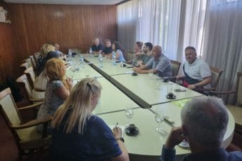 Održan inicijalni sastanak s predstavnicima albanskih institucija povodom rješavanja pitanja erozije plaža Održan inicijalni sastanak s predstavnicima albanskih institucija povodom rješavanja pitanja erozije plaža