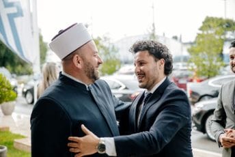 Abazović: Kurban-bajram simbol ljudskog požrtvovanja za dobra djela Abazović: Kurban-bajram simbol ljudskog požrtvovanja za dobra djela