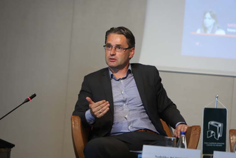 Rudović: Odluka za pomoć medijima donešena u skladu sa propisima Rudović: Odluka za pomoć medijima donešena u skladu sa propisima