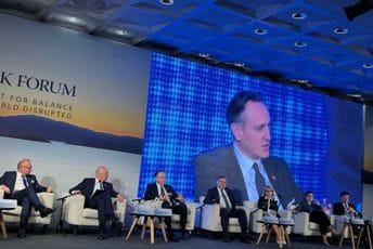 Krivokapić: Političke snage koje otvaraju religijske teme ne sprovode evropsku agendu i nemaju podršku EU Krivokapić: Političke snage koje otvaraju religijske teme ne sprovode evropsku agendu i nemaju podršku EU