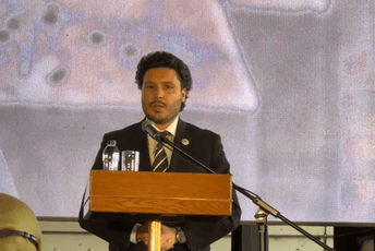 Abazović u Srebrenici: Na ovom mjestu ubijeno je čovječanstvo, 27 godina kasnije duh mržnje i dalje živi Abazović u Srebrenici: Na ovom mjestu ubijeno je čovječanstvo, 27 godina kasnije duh mržnje i dalje živi