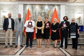 Uručene Trinaestojulske nagrade; Đurović: Ne smijemo skrenuti sa puta antifašizma Uručene Trinaestojulske nagrade; Đurović: Ne smijemo skrenuti sa puta antifašizma