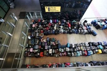 Haos na aerodromu: Hitrou u minut do 12 otkazao letove hiljadama putnika Haos na aerodromu: Hitrou u minut do 12 otkazao letove hiljadama putnika