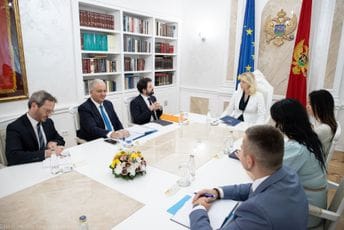 Đurović: Bez obzira na trenutne političke izazove, do potrebnih rješenja doći ćemo u okviru ovog saziva Skupštine Đurović: Bez obzira na trenutne političke izazove, do potrebnih rješenja doći ćemo u okviru ovog saziva Skupštine