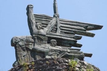 Vrijeme prkosa i vječnog ponosa Vrijeme prkosa i vječnog ponosa