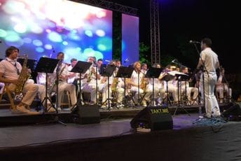 Budvani proslavili 13. jul i rođendan Turističke organizacije Budvani proslavili 13. jul i rođendan Turističke organizacije