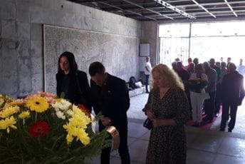 Alijansa žena DPS: 13. jul ostaje trajan simbol nepokornosti, naš bedem protiv prekrajanja novije istorije Alijansa žena DPS: 13. jul ostaje trajan simbol nepokornosti, naš bedem protiv prekrajanja novije istorije