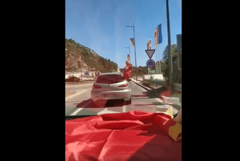 Cetinjani krenuli ka Nikšiću (Video) Cetinjani krenuli ka Nikšiću (Video)